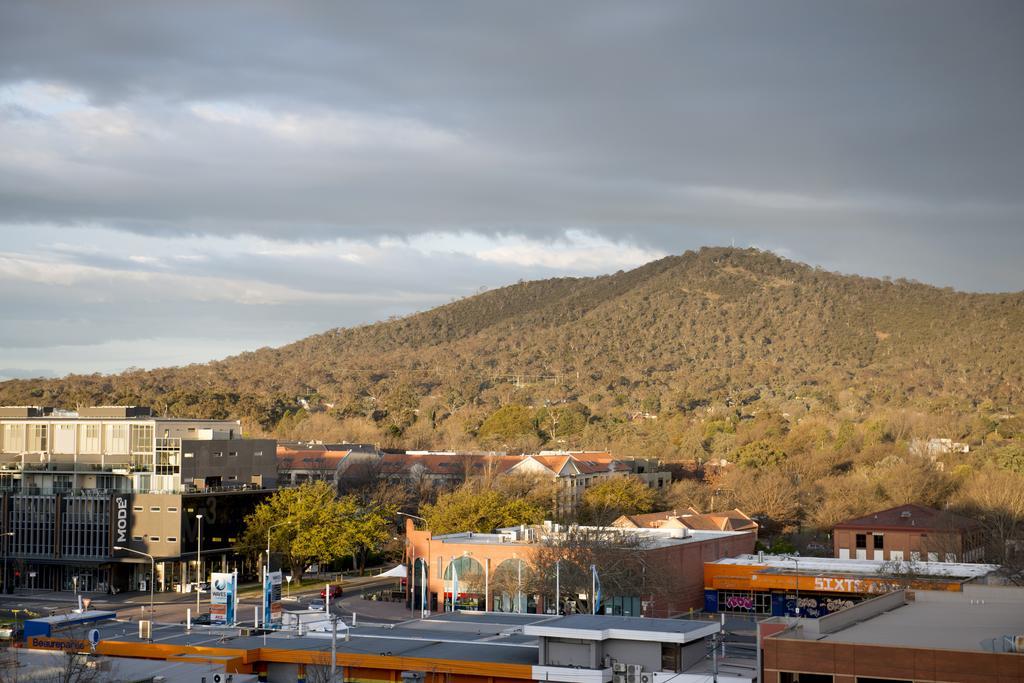 Mantra On Northbourne Aparthotel Canberra Bagian luar foto