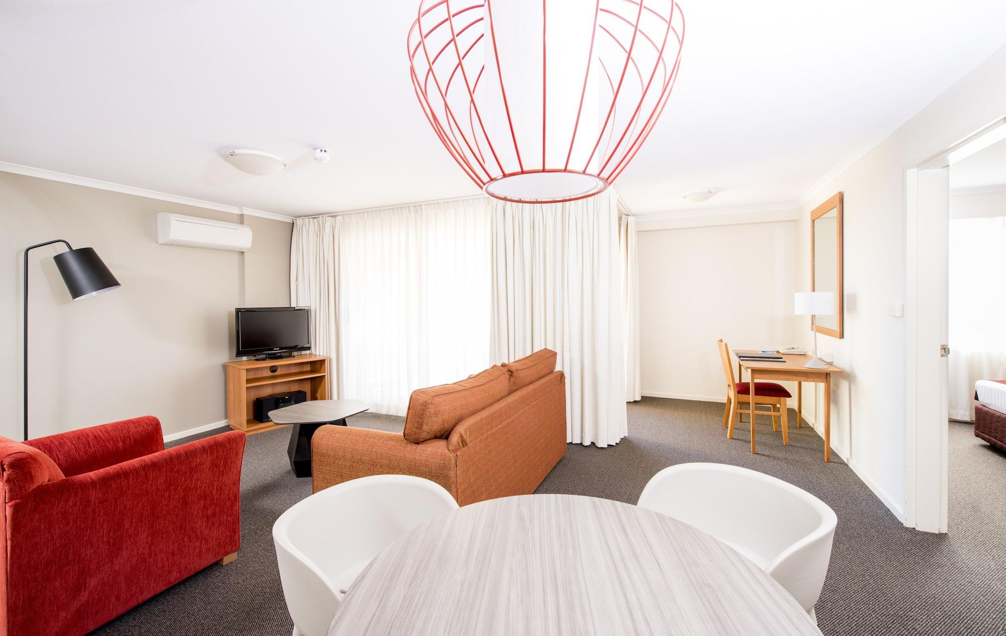 Mantra On Northbourne Aparthotel Canberra Bagian luar foto