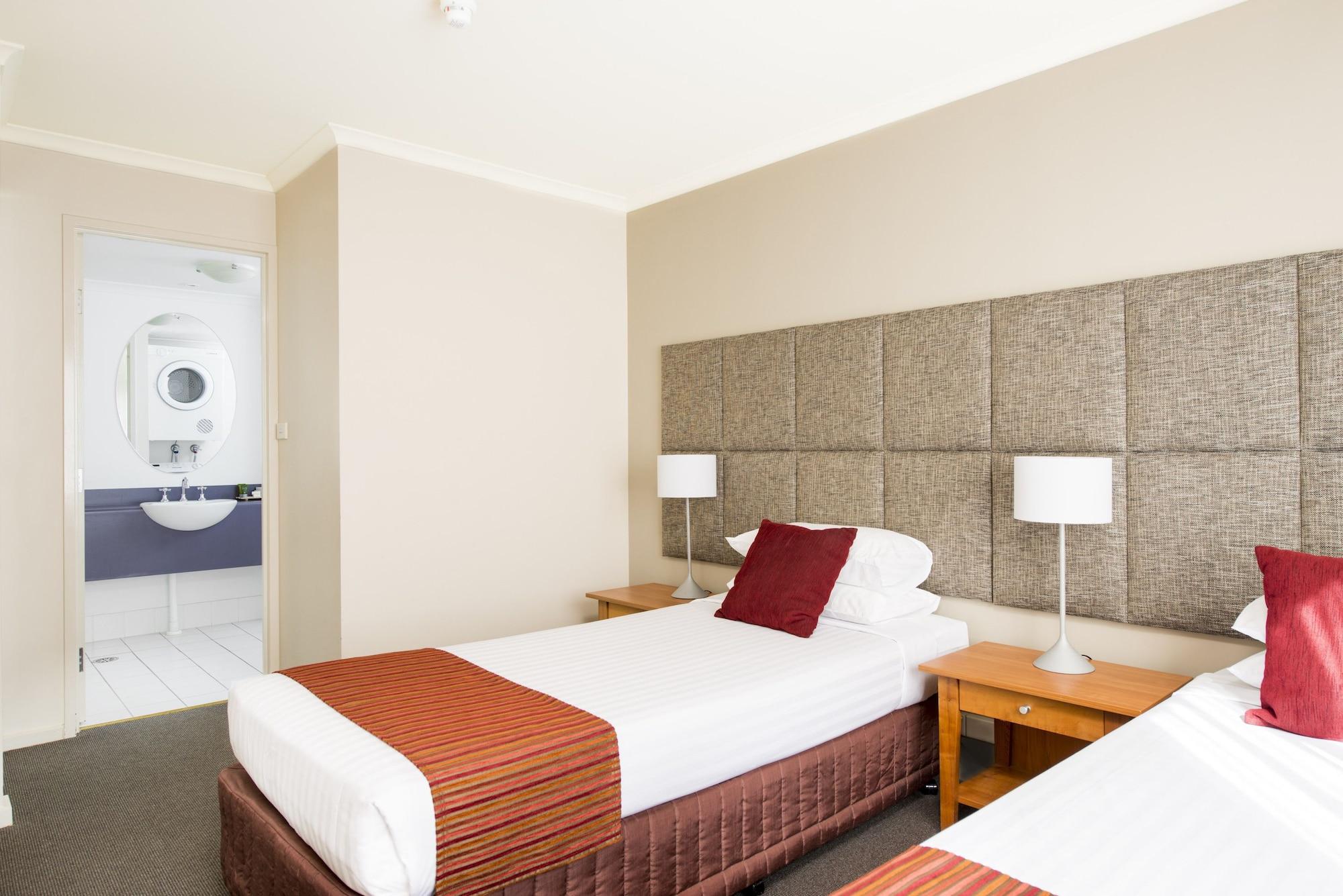 Mantra On Northbourne Aparthotel Canberra Bagian luar foto
