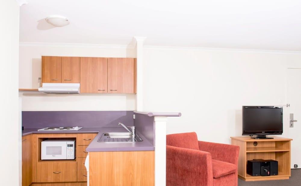 Mantra On Northbourne Aparthotel Canberra Bagian luar foto