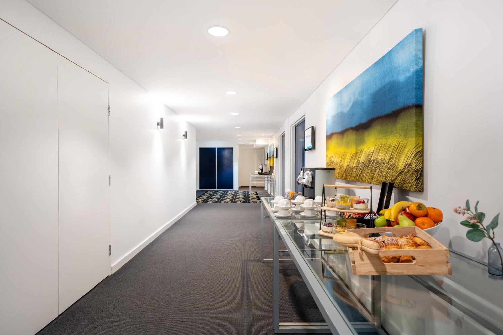 Mantra On Northbourne Aparthotel Canberra Bagian luar foto