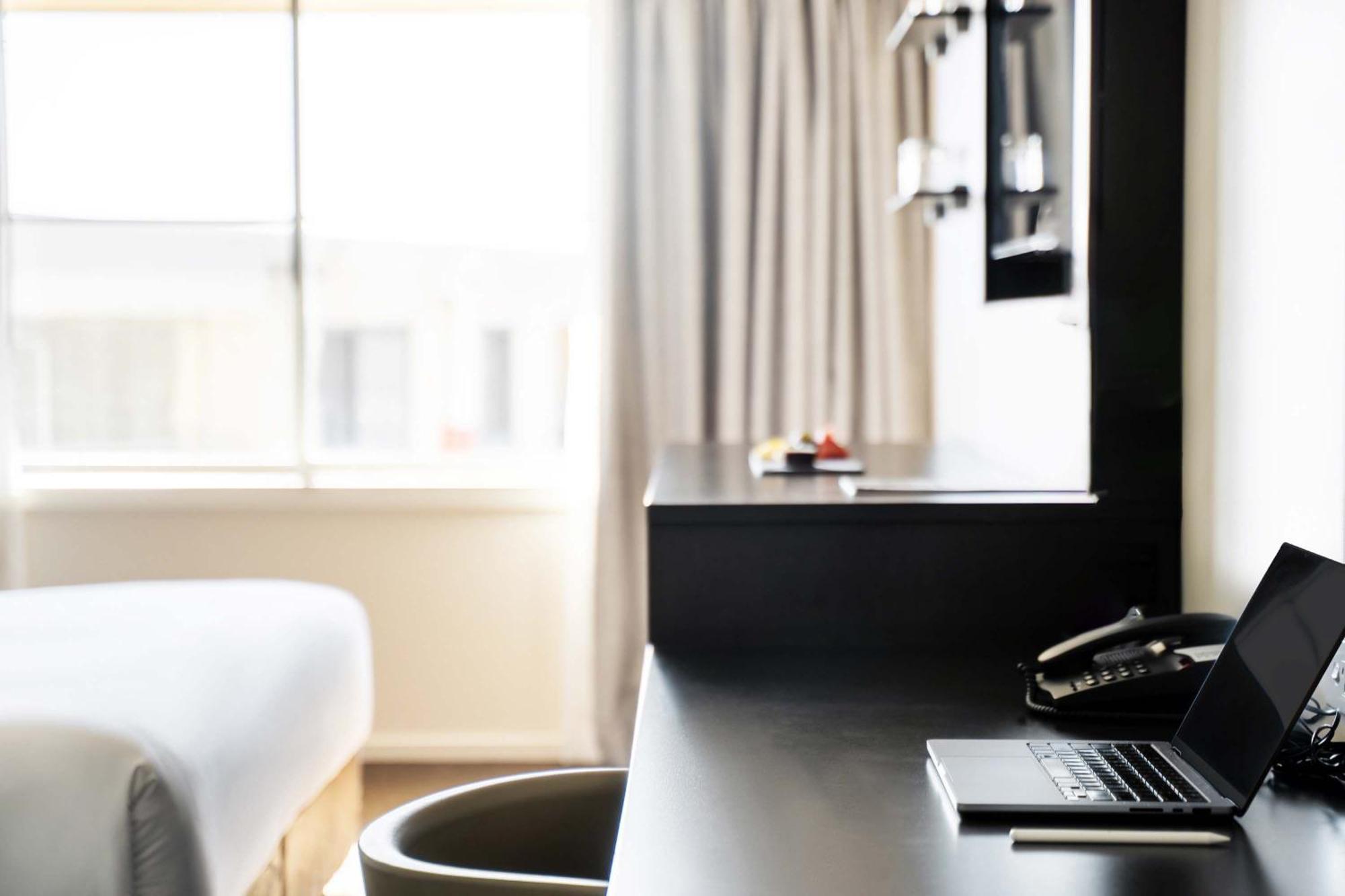 Mantra On Northbourne Aparthotel Canberra Bagian luar foto