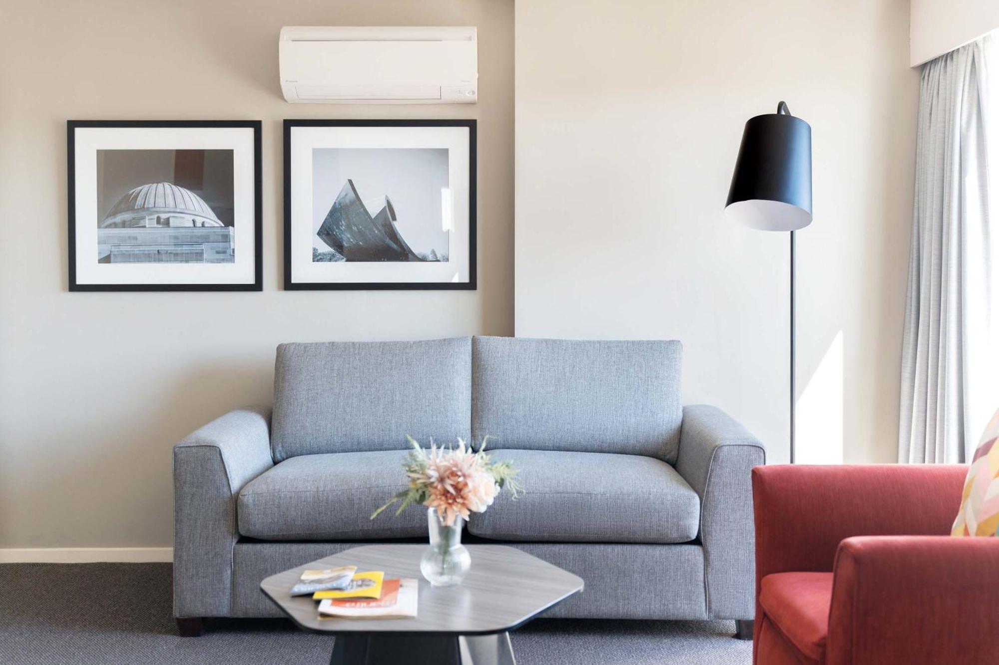 Mantra On Northbourne Aparthotel Canberra Bagian luar foto
