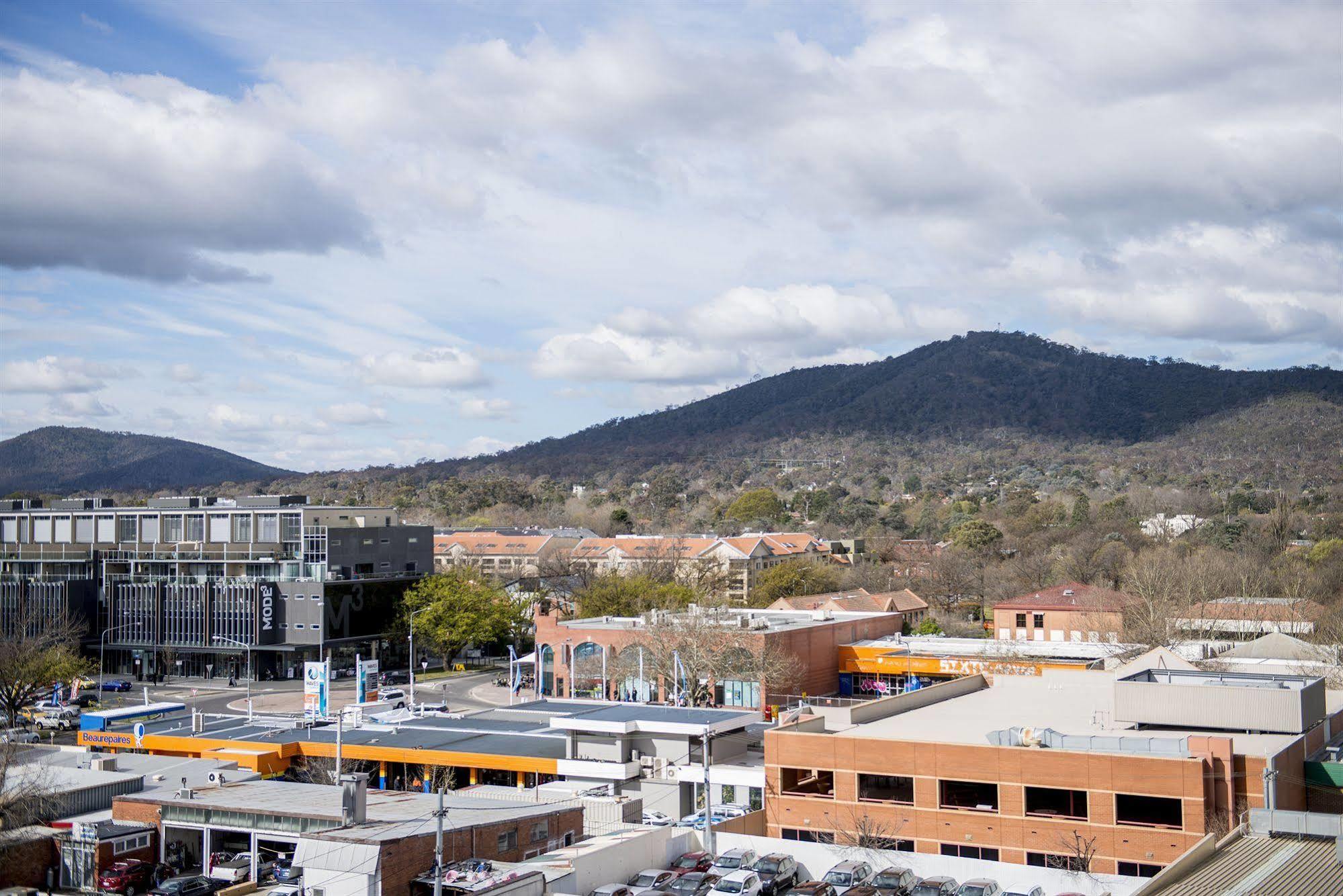Mantra On Northbourne Aparthotel Canberra Bagian luar foto
